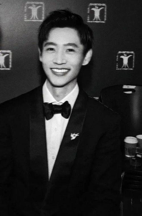 欧美娱乐圈好男人,盘点那些风华绝代的帅气男星